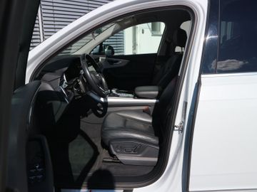 Audi Q7 - 10