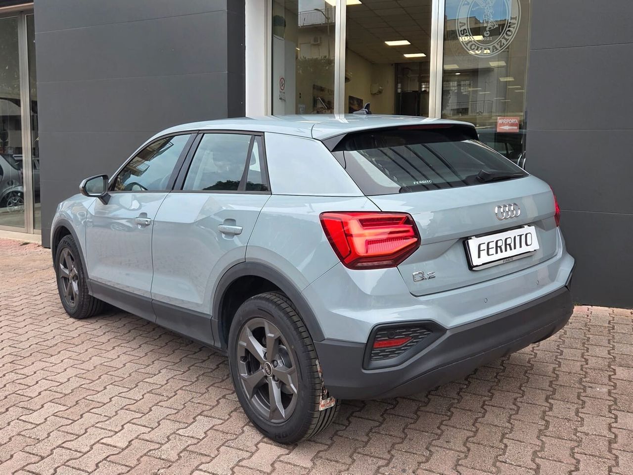 Audi Q2 30 TDI 116 CV S tronic Business imagem 2