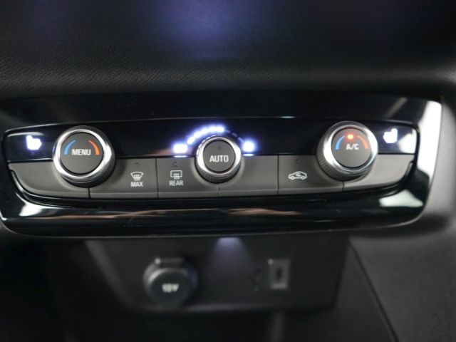 Corsa F FACELIFT GS+LED LICHT+NAVI+RÜCKFAHRKAMER