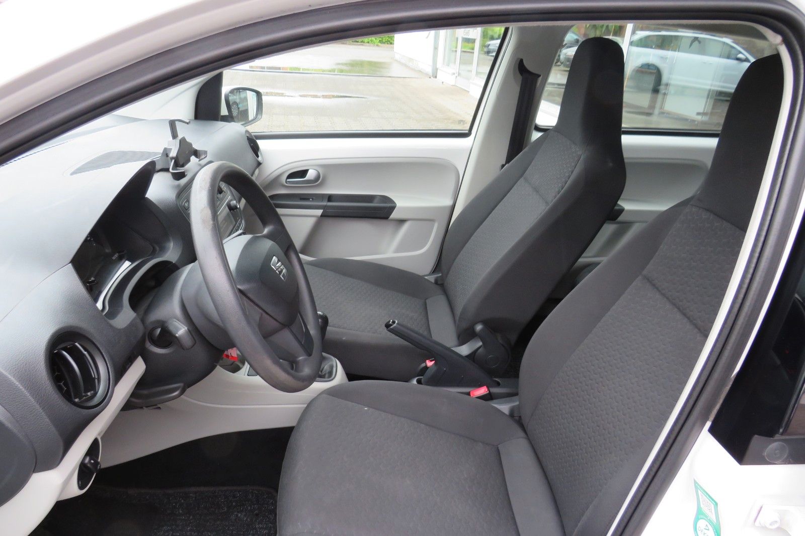 Fahrzeugabbildung SEAT Mii Style 4T KLIMA SITZH. MAPS&MORE 1.HD