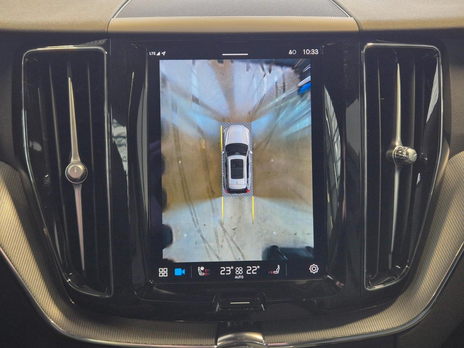 Volvo XC60 R DESIGN 2.0d AWD LEDER NAVI SPUR CAMERA