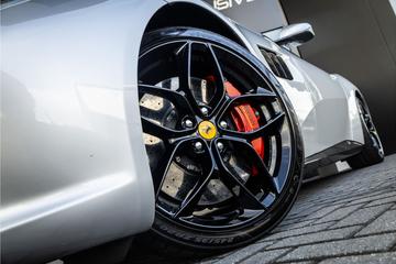 صورة مصغرة 36 لـ 2018 Ferrari GTC4LUSSO