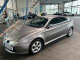 Alfa Romeo GT 1.9 - Alfa Romeo GT: 1.9