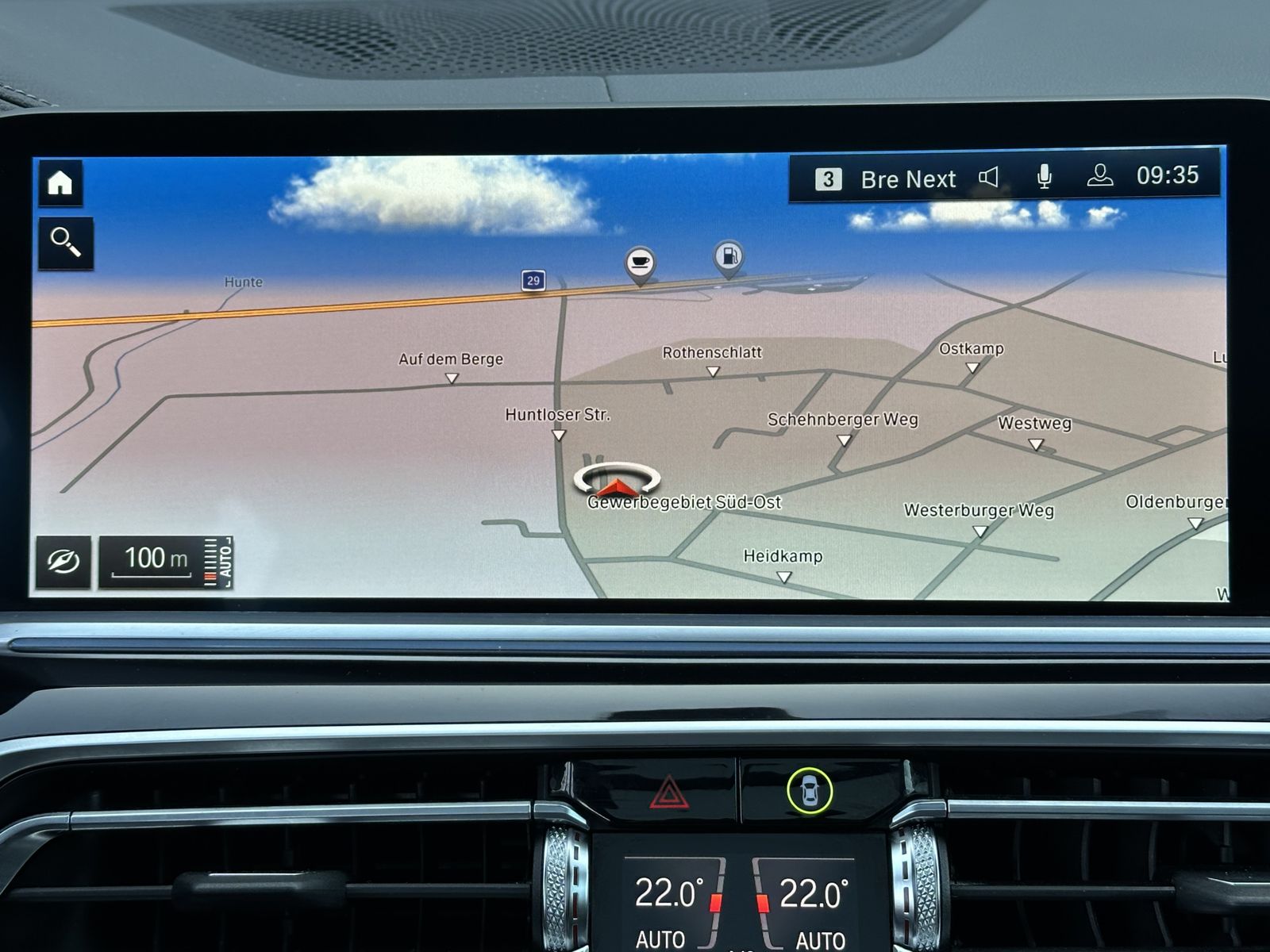 Fahrzeugabbildung BMW X6 xDrive30d M-Sport NAV+LASER+AHK+PANO+HEAD-UP