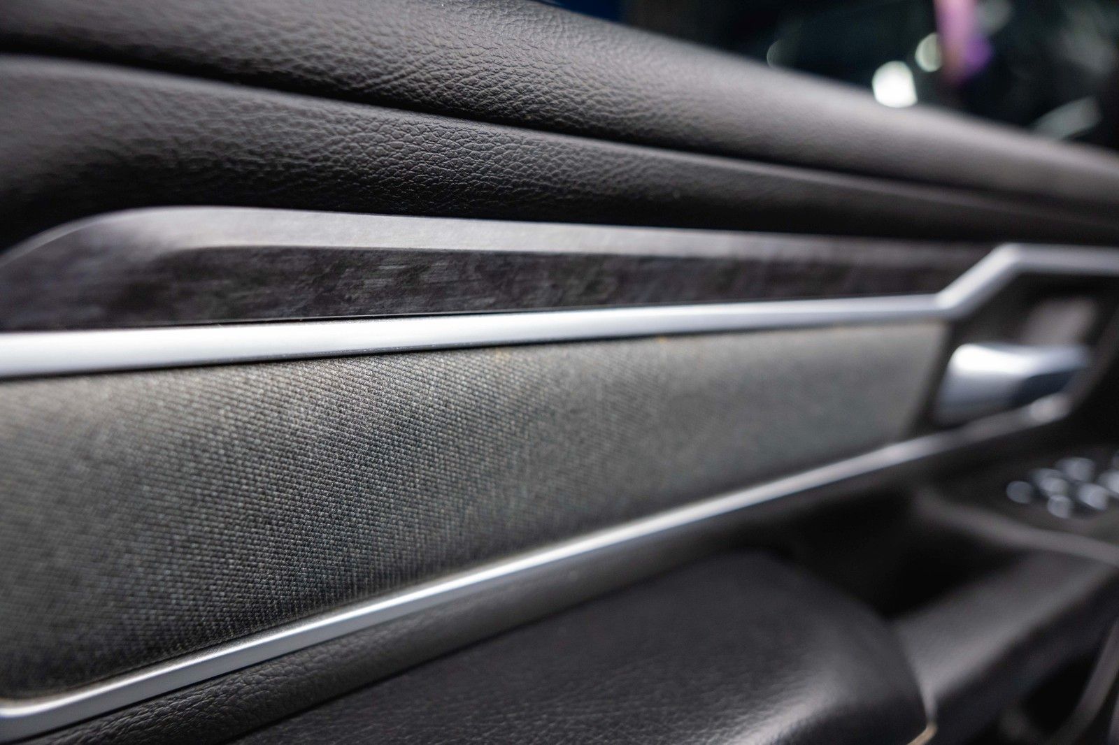 Fahrzeugabbildung Dodge RAM 5.7 V8 HEMI 4x4 OFFROAD Night Limited 19%