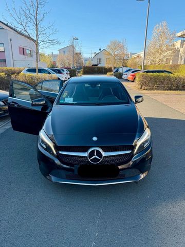 MERCEDES-BENZ Mercedes A-Klasse W176 A200d (Baujahr 2017)