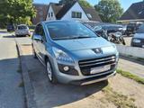 Peugeot 3008 Hybrid4/Pano/Autom/Xenon/AHK/TV/BT - Peugeot 3008 Hybrid (Diesel/Elektro)