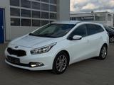 Kia cee'd Sportswagon 1.6 CRDi Spirit Autom. Kamera - gebrauchte Kia cee'd Sportswagon aus dem Jahr 2014