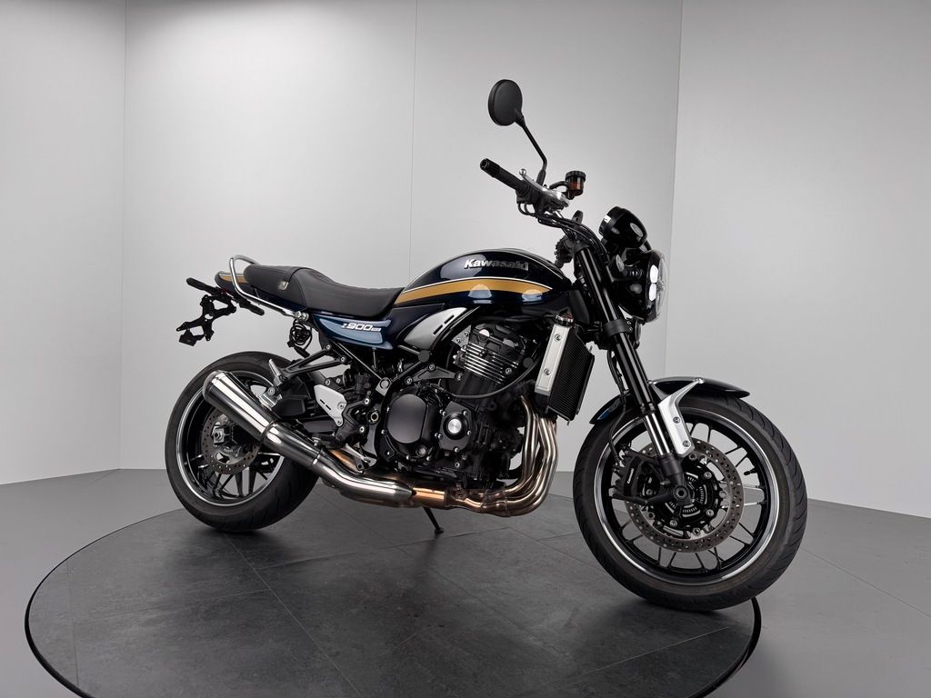 Fahrzeugabbildung Kawasaki Z900 RS *NEUWERTIG