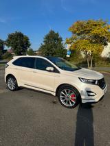 Ford Edge 2,0 4x4 Vignale Pano AHK 8fachB.Top Zustand - Ford Edge Vignale mit Diesel-Antrieb