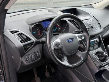 Ford Kuga - 10