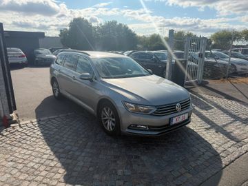 Volkswagen Passat Variant - 2