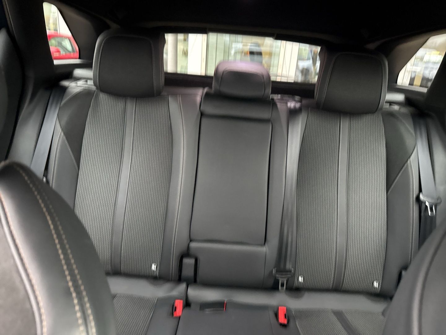 Fahrzeugabbildung Peugeot 3008 Hybrid 136 GT Navi Digitales Cockpit LED AC