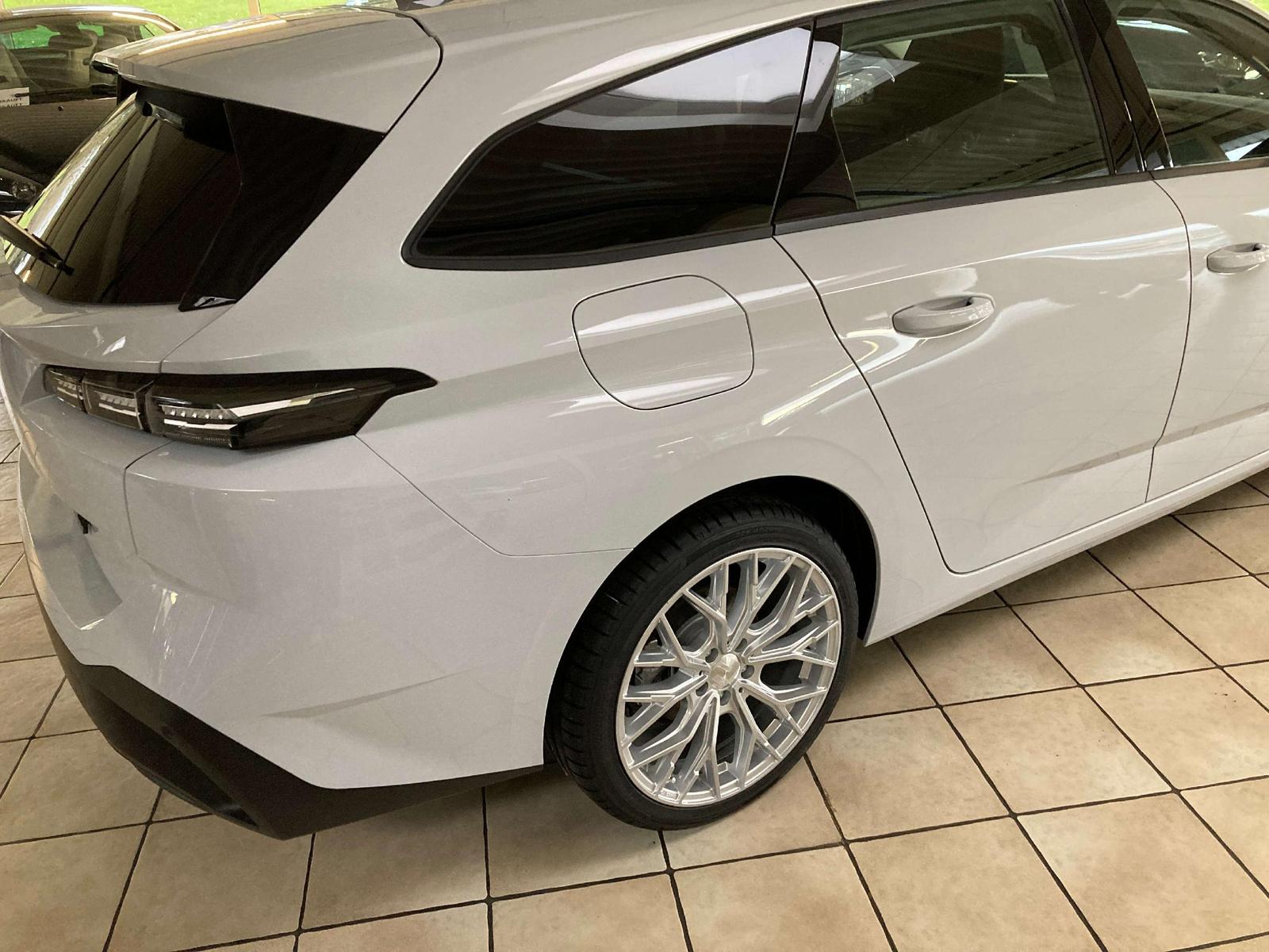 Peugeot 308 Active Pack EAT 8 18 Zoll Alu