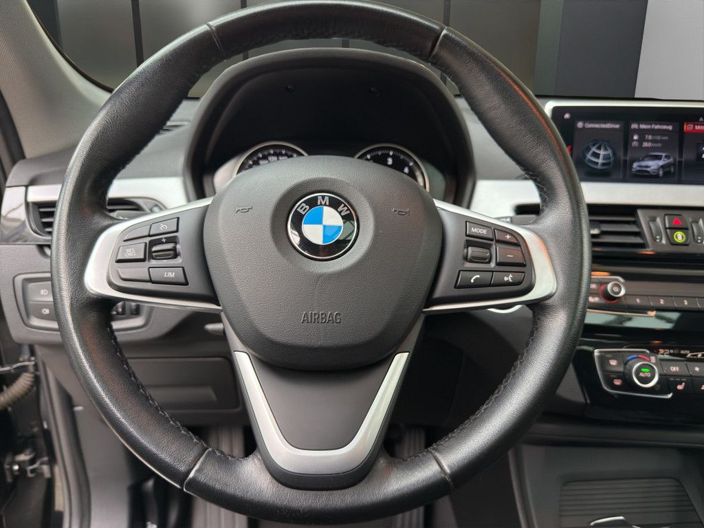 BMW X1 sDrive18d ADVANTAGE LED NAVI PANO PDC SHZ 17" foto 10