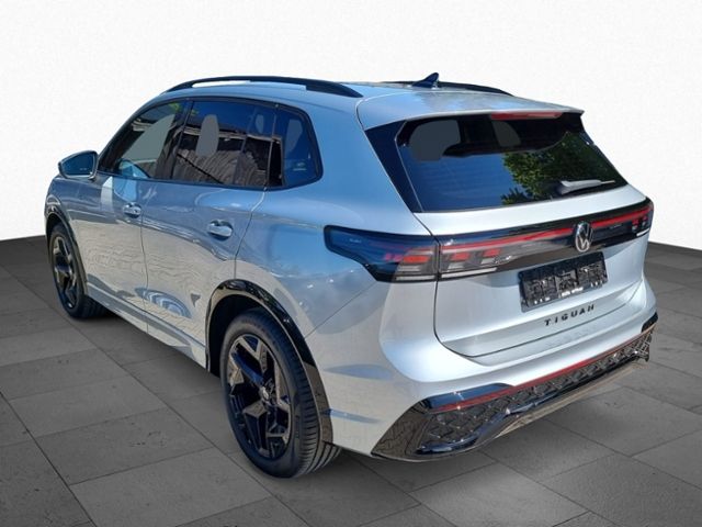 Fahrzeugabbildung Volkswagen Tiguan 1,5 eTSI DSG R-LINE BLACK STYLE NAVI MATR