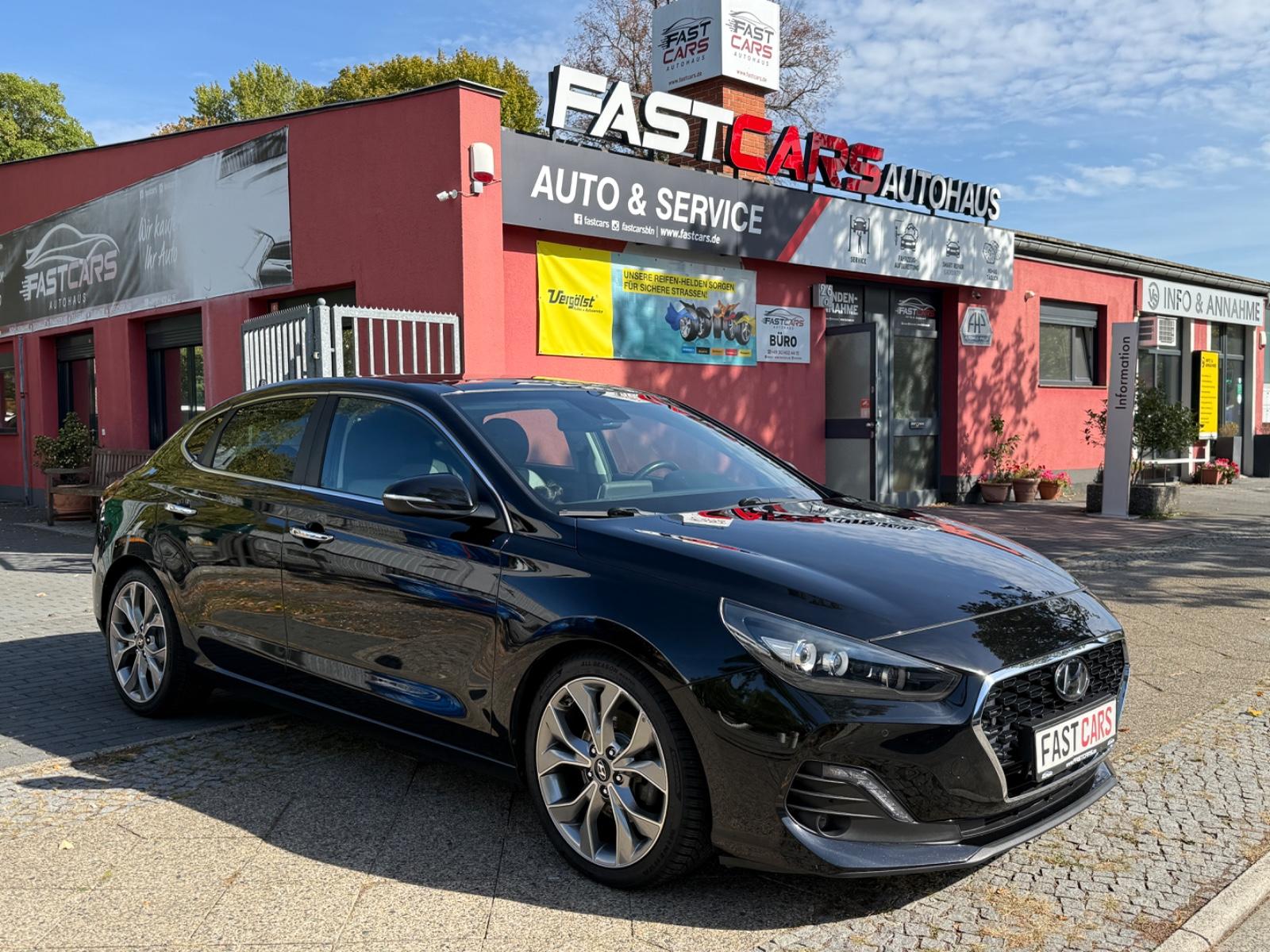 Hyundai i30 Fastback Premium Leder Pano ACC LED MEM