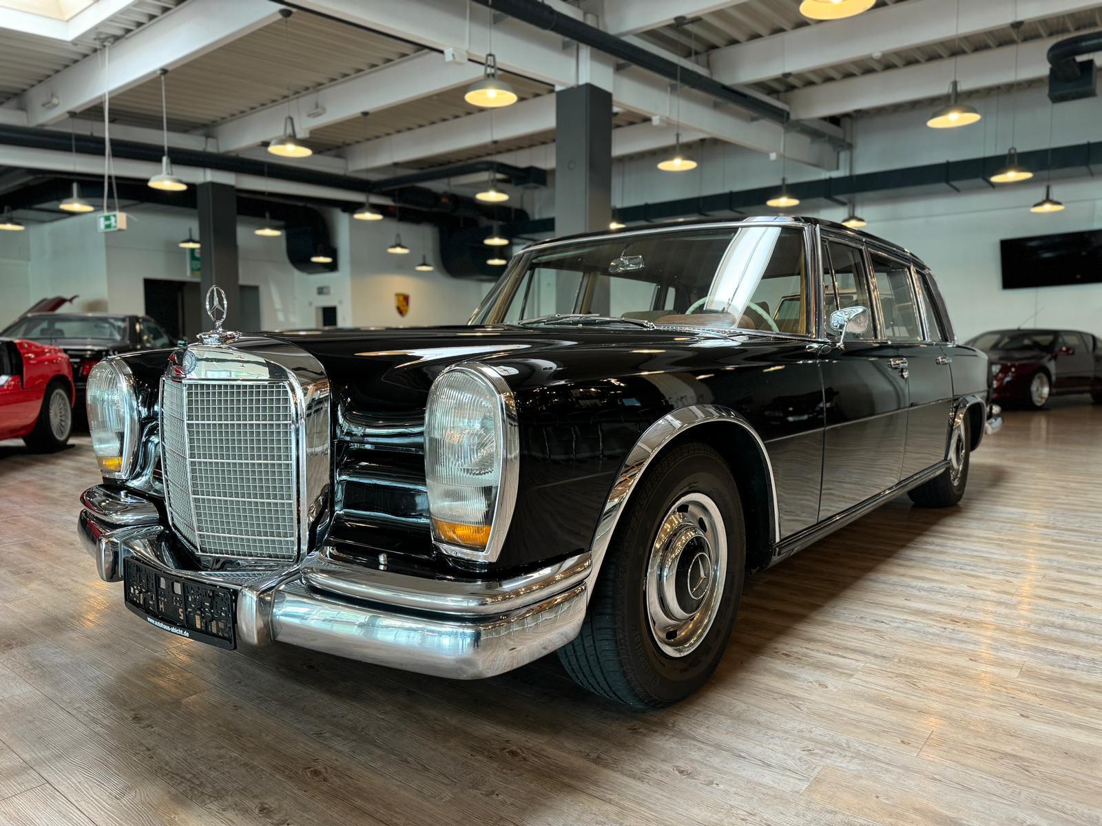 Mercedes-Benz 600