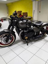 Triumph Bonneville Bobber Black - TRIUMPH BONNEVILLE