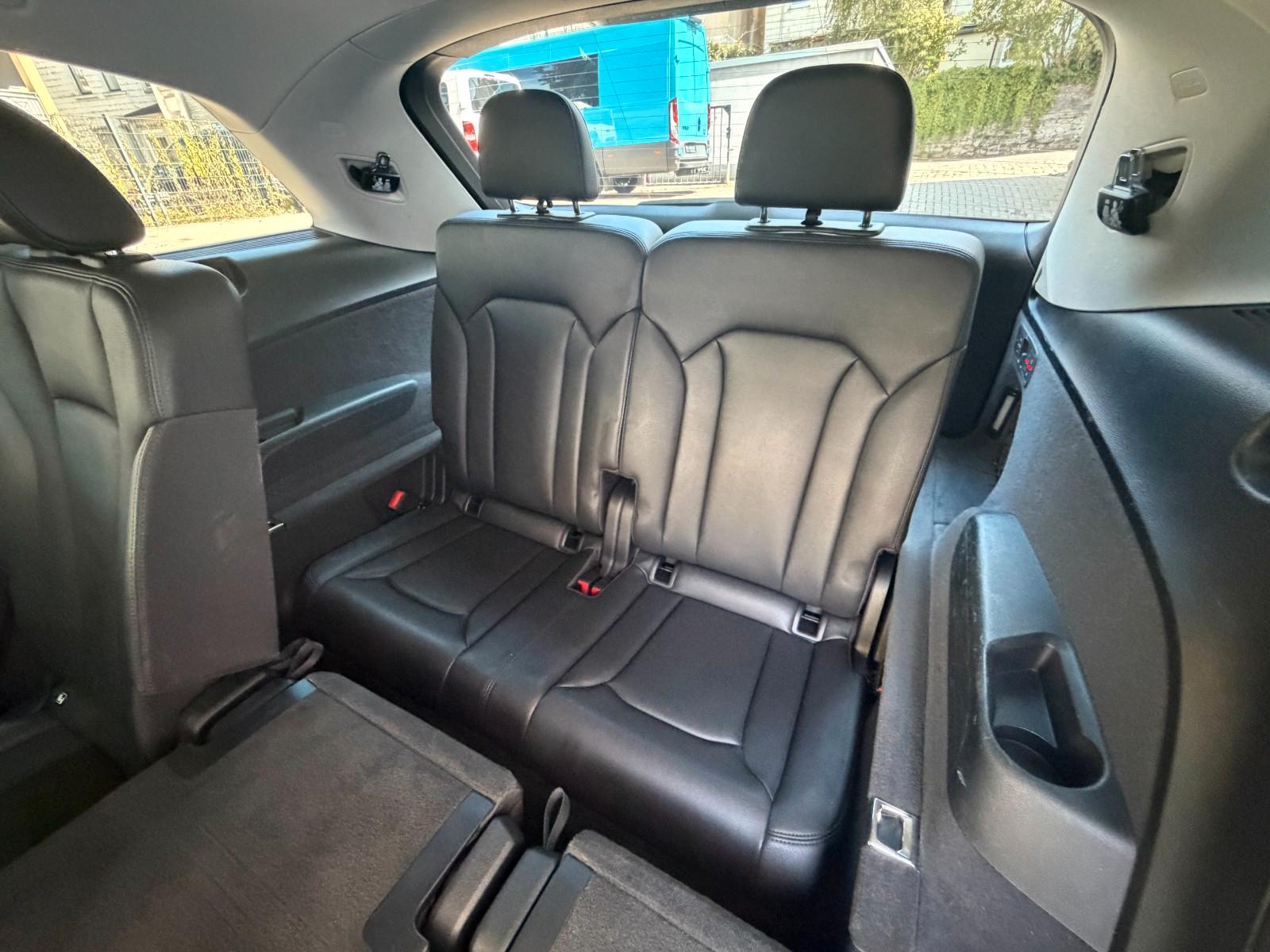 Audi Q7 3.0 TDI quattro 7 Sitzer LED Navi Leder Luft