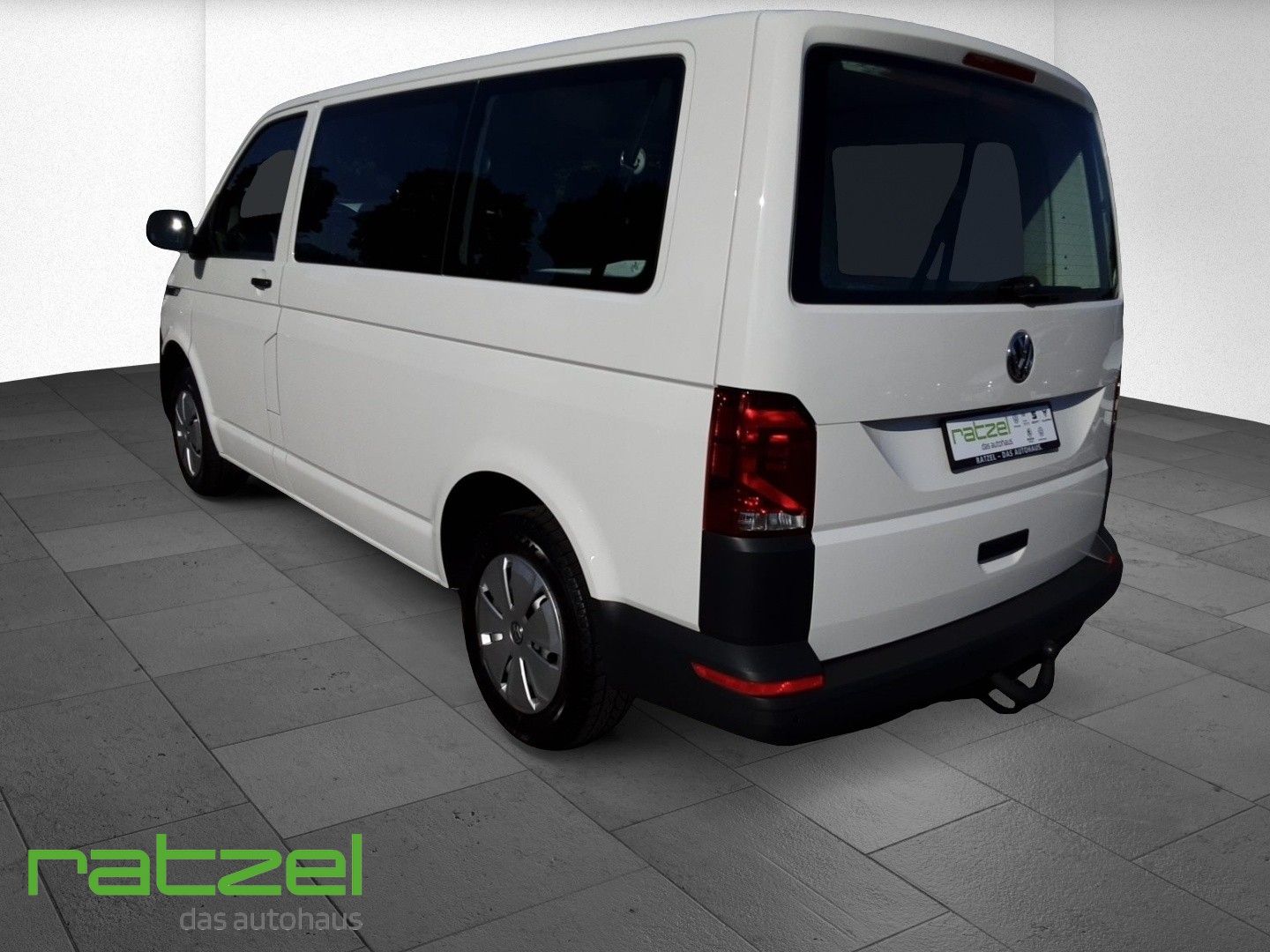 Fahrzeugabbildung Volkswagen T6.1 Kombi KR 2.0 TDI 9-Sitzer Anhängerkupplung