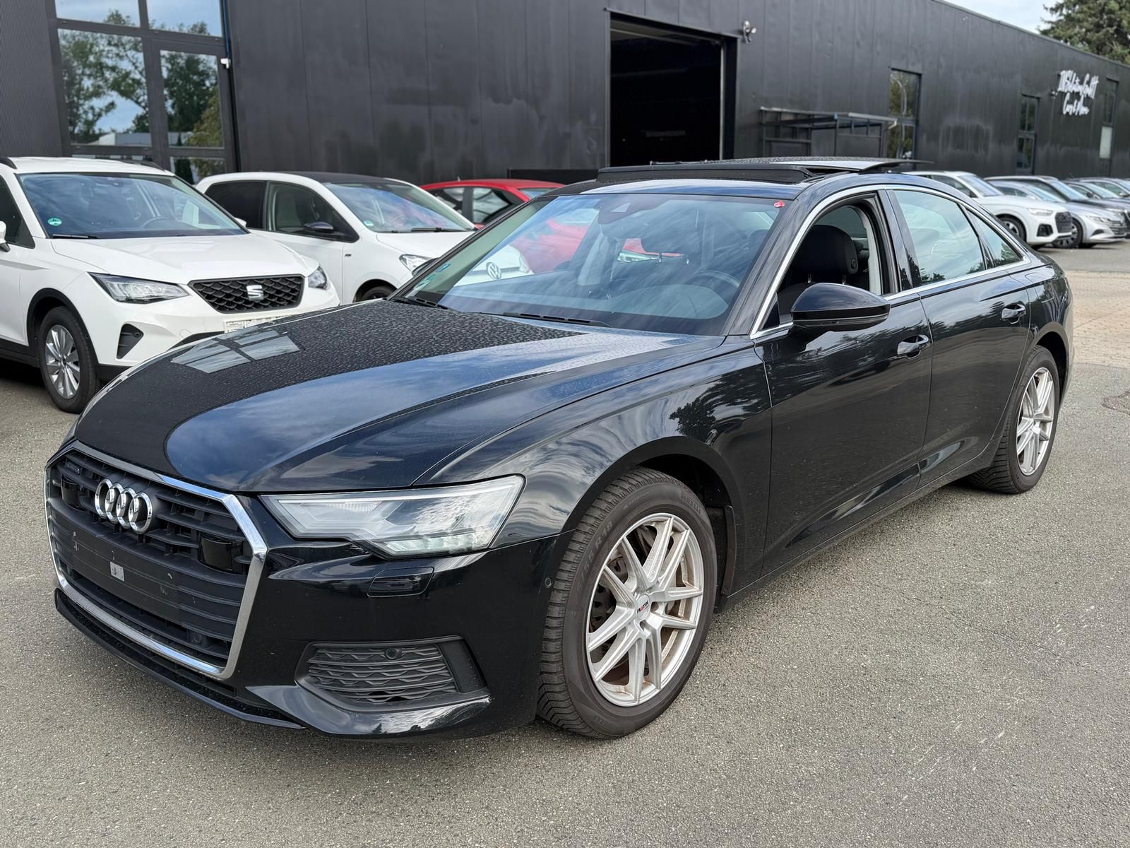 Audi A6 - 1
