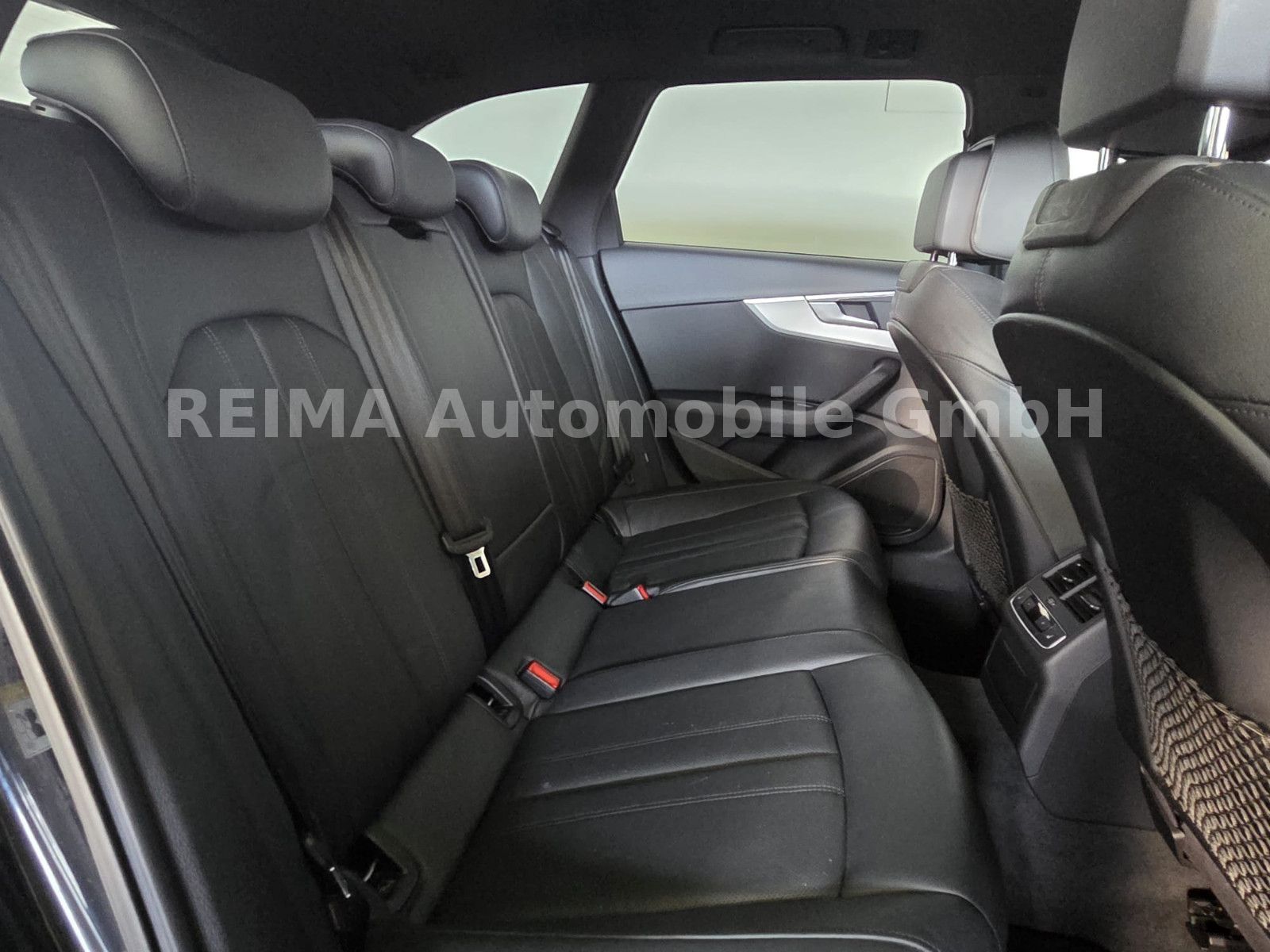 Fahrzeugabbildung Audi A4 3,0 TDi Avant quattro S-Line, Pano, LED, ACC