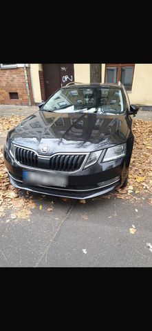 Skoda octavia. 1,4DSG  automatik Kombi tüv...