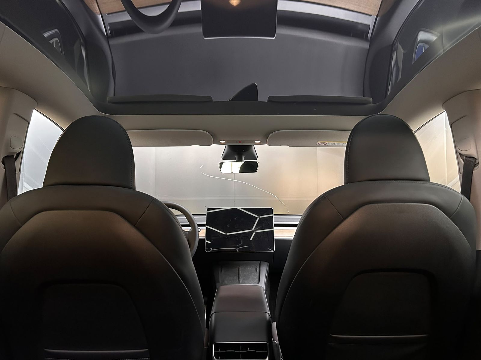 Fahrzeugabbildung Tesla Model Y Long Range Perform AWD PANO+LED+ACC+360+