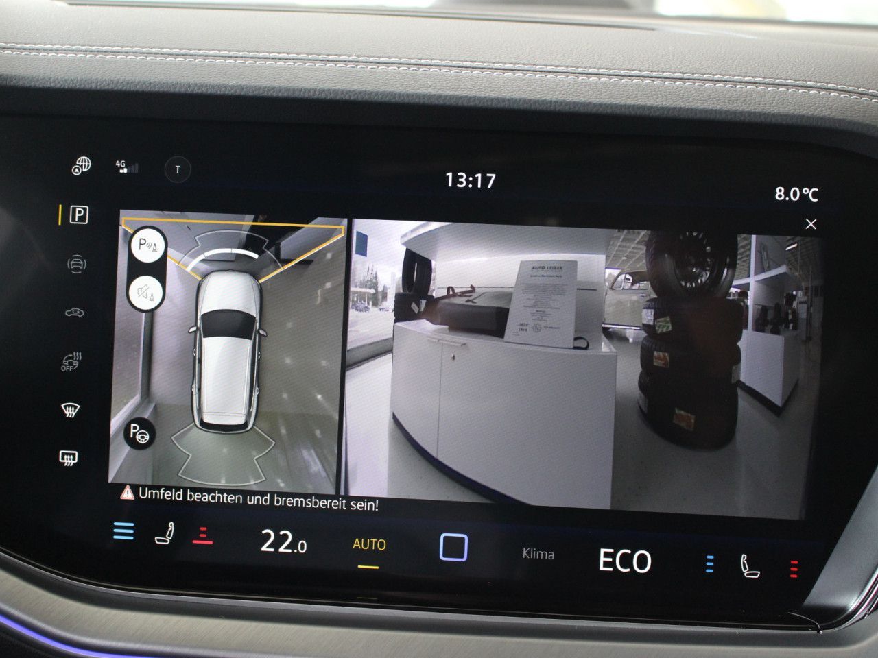 Fahrzeugabbildung Volkswagen Touareg 3,0 TDI SCR 4M R-LINE/AHK/Pano/St.Hz.