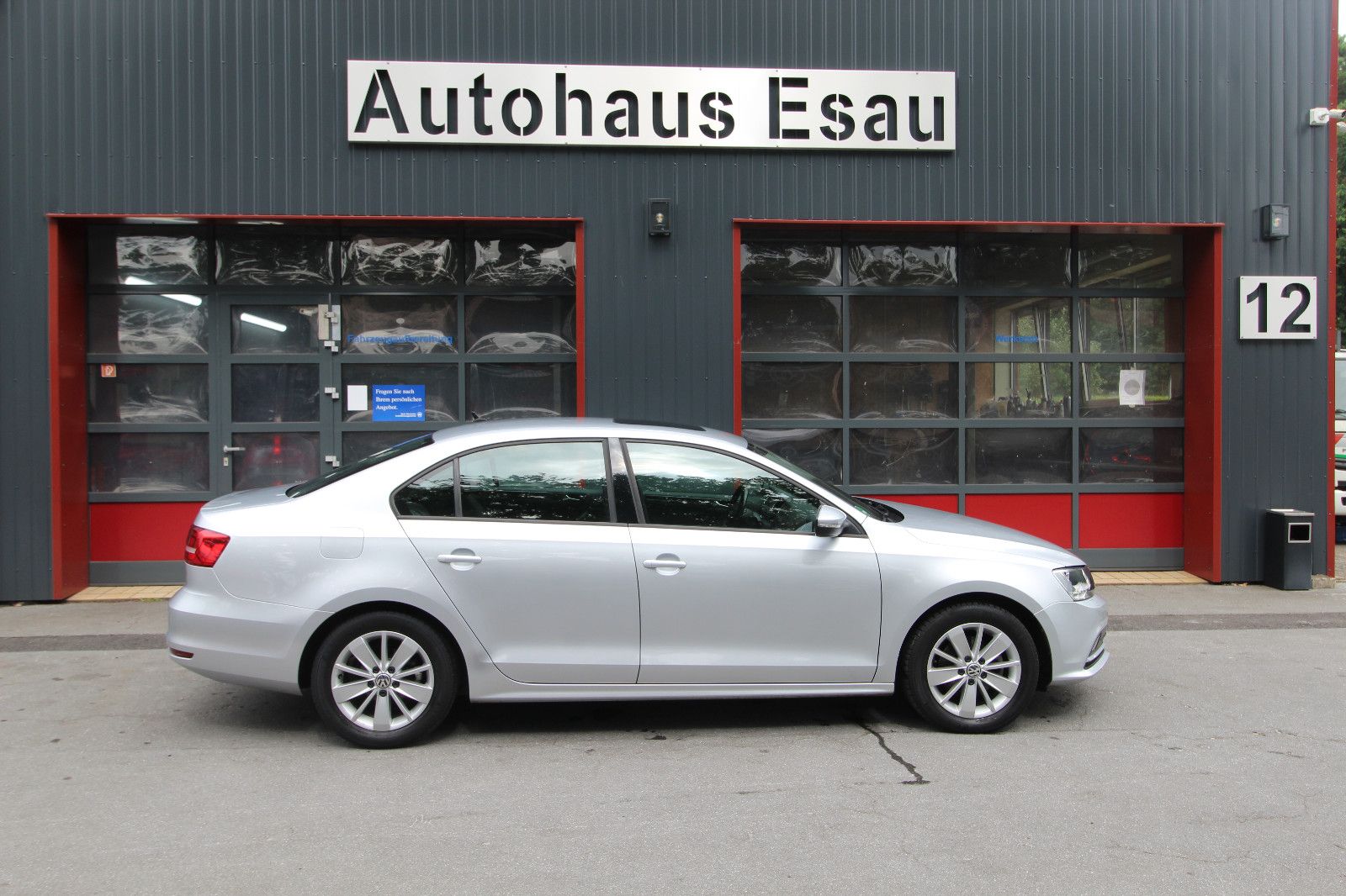 Volkswagen Jetta VI Basis AHK 59200 Km Org Wie Neu