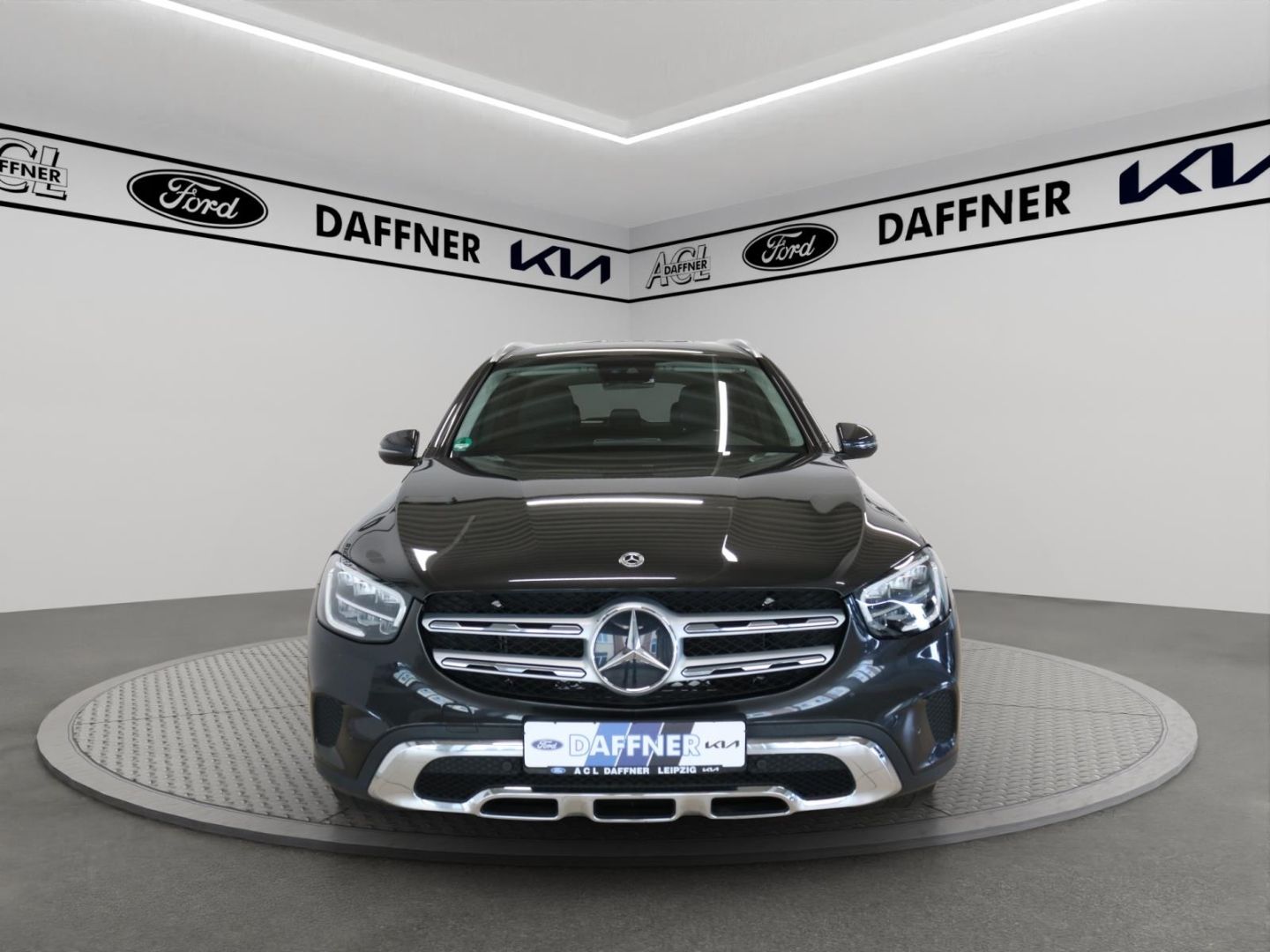 Fahrzeugabbildung Mercedes-Benz GLC 200 4Matic e. Heckklappe AHK Navi LED