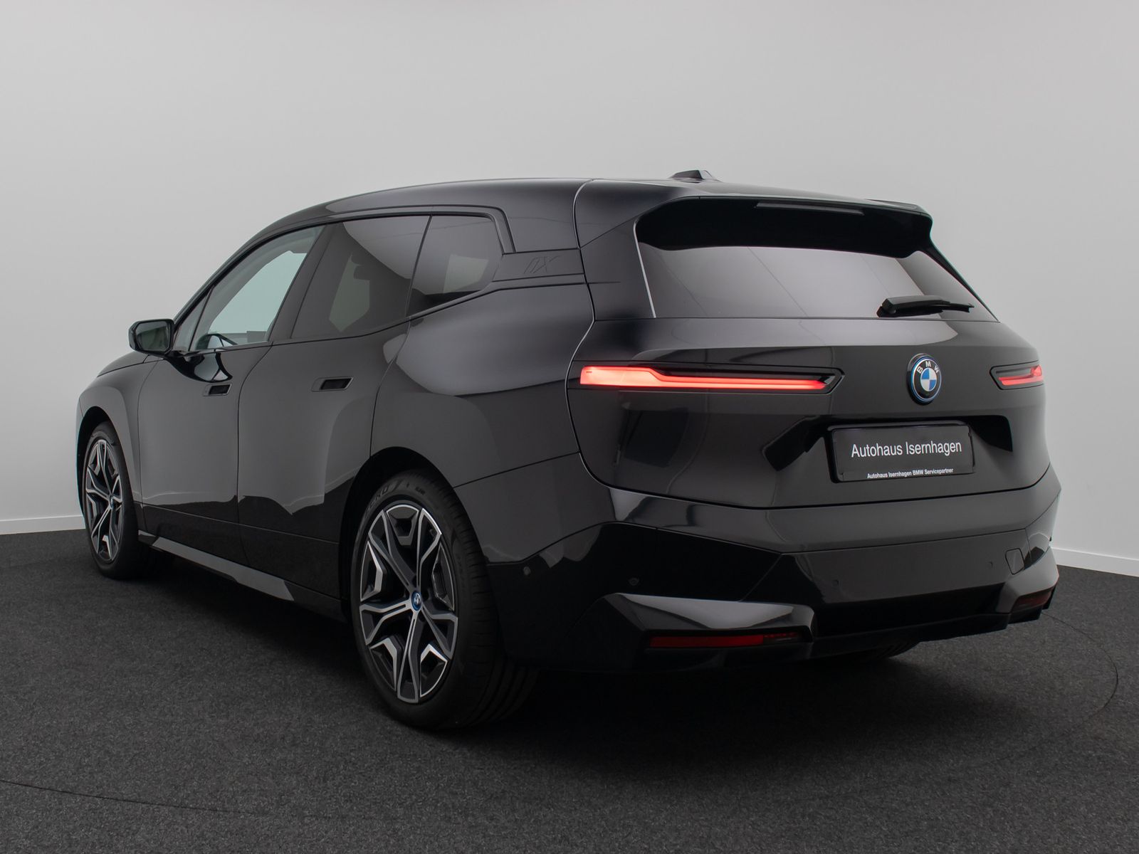 Fahrzeugabbildung BMW IX xD50  Sport 360&deg;DAB H/K Laser Komfort ACC 22"