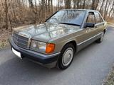 Mercedes-Benz 190E - Mercedes-Benz 190 aus 1989: 190e
