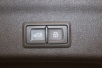 Audi A6 - 8