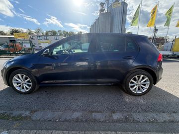 Volkswagen Golf - 8