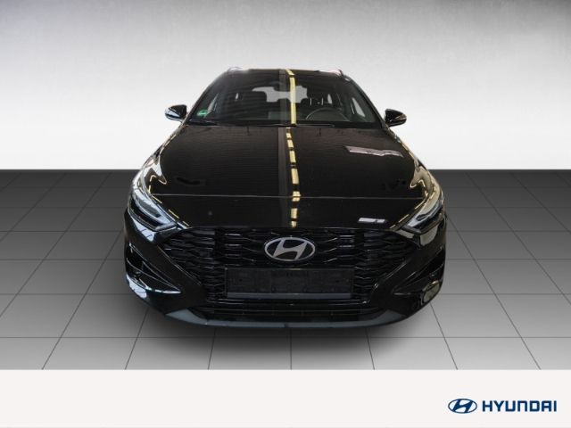 Fahrzeugabbildung Hyundai i30 FL Kombi (MY25) 1.5 T-GDI (140 PS) 48V 7-DCT