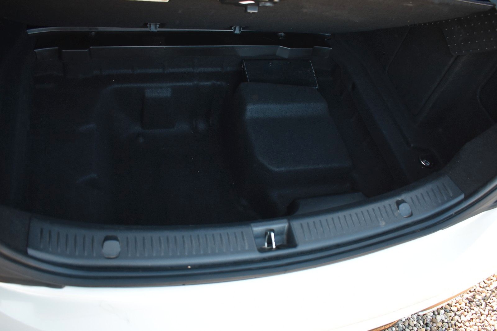 Fahrzeugabbildung Mercedes-Benz E 400d  Lim. 4Matic designo Multibeam AMG Line