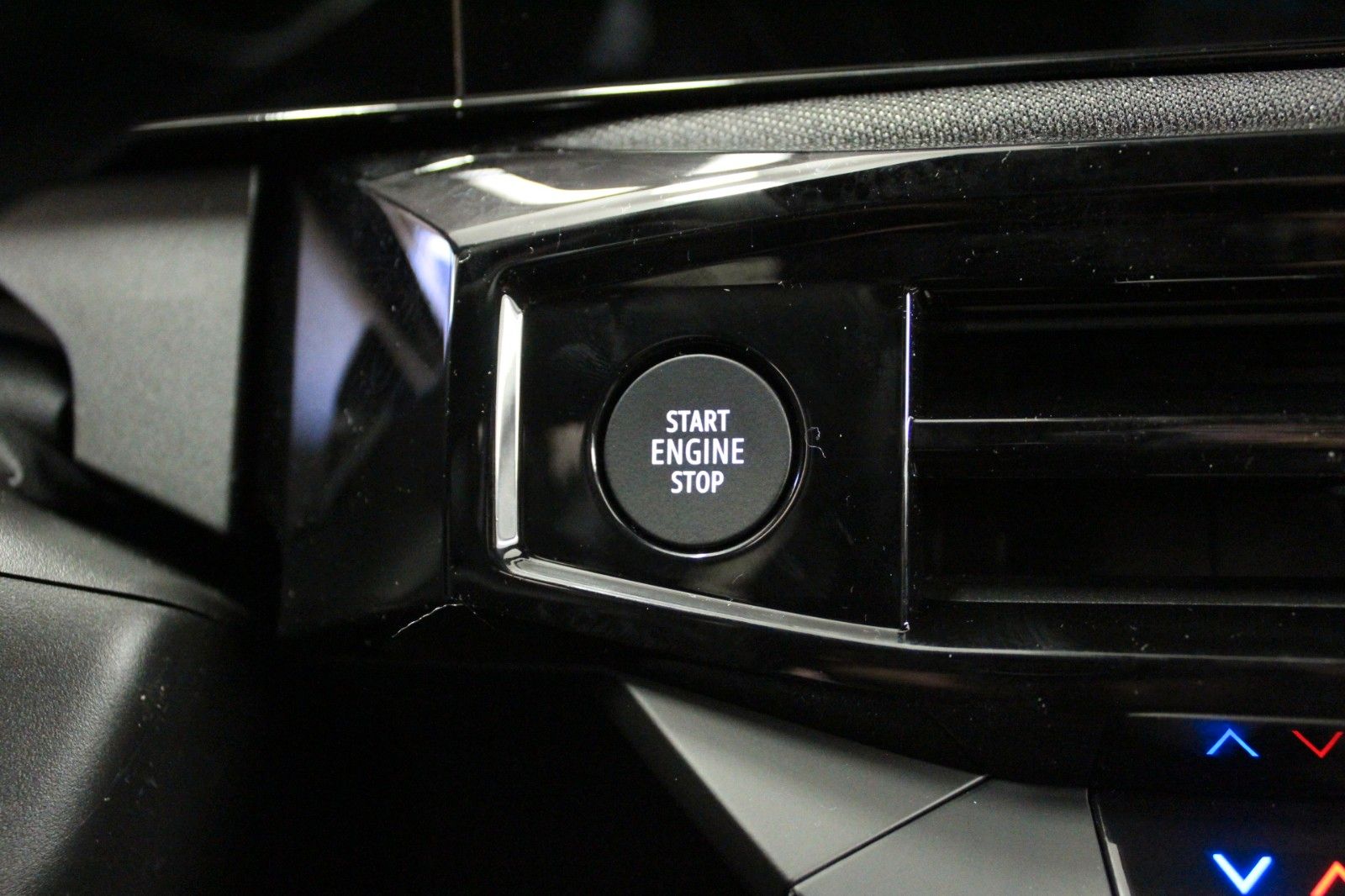 Fahrzeugabbildung Renault Clio VI TCe 115 Techno*Winter-Paket* #15688