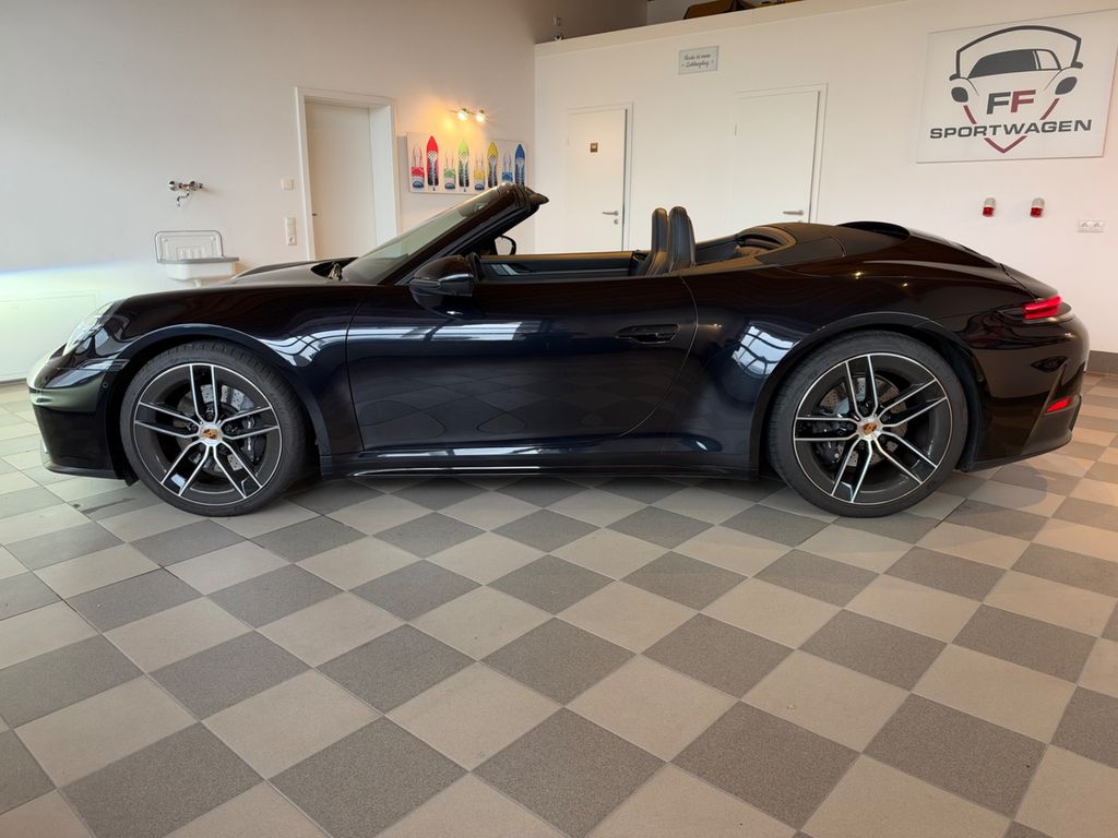 Image of Porsche 992