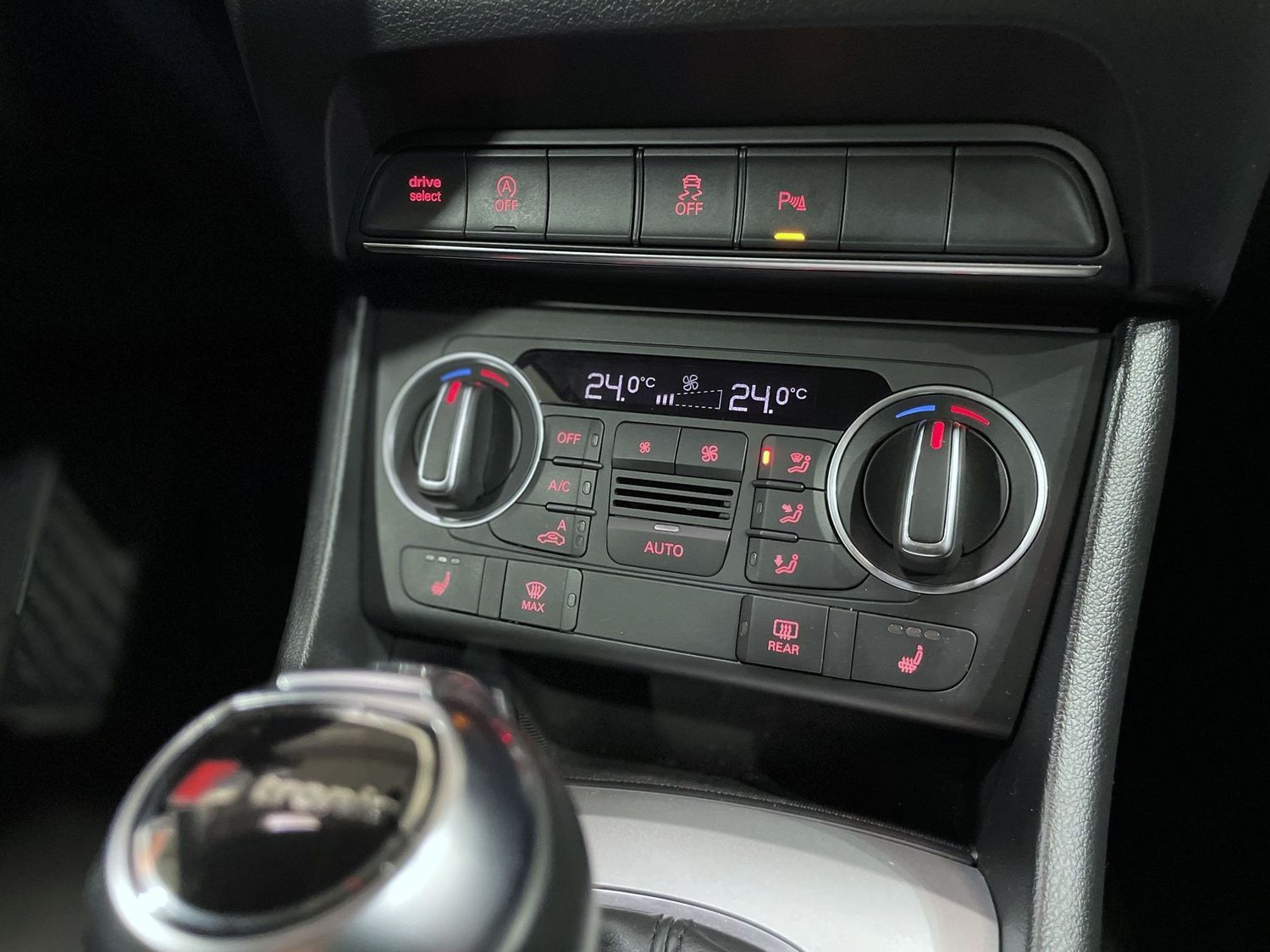 Fahrzeugabbildung Audi Q3 sport #Keyless#PDC#Navi#DAB