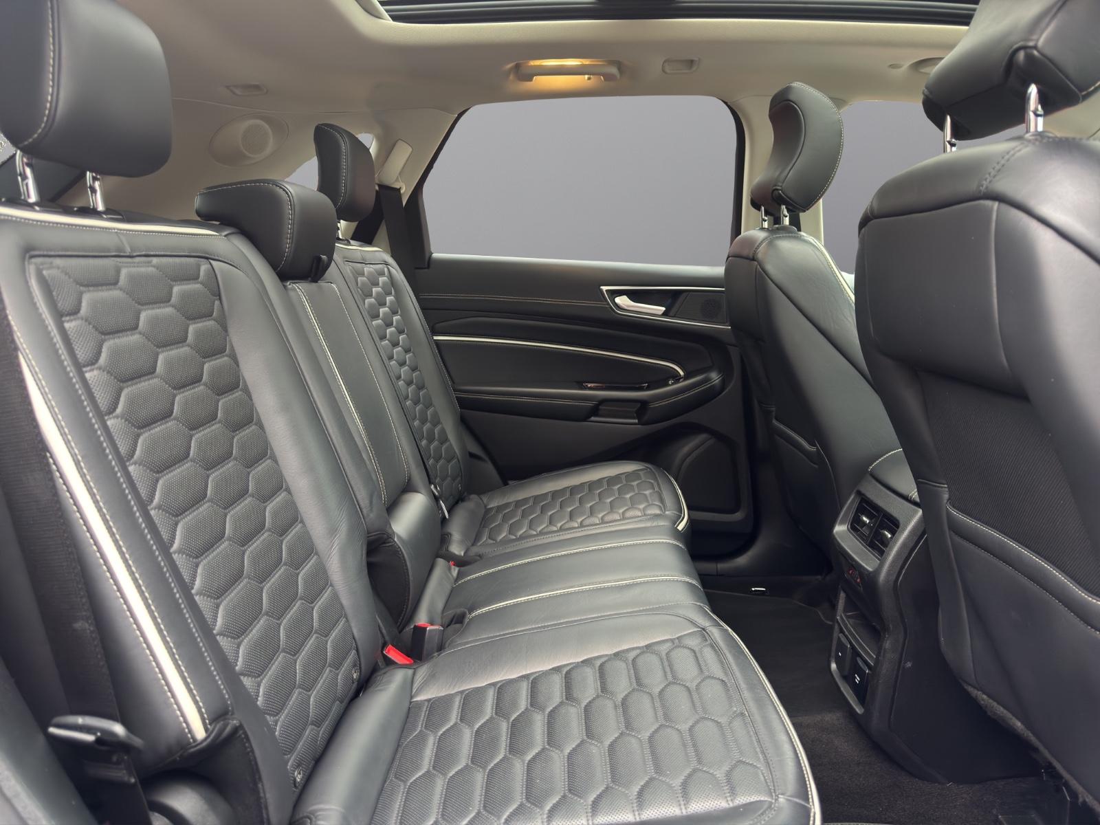 Ford Edge Vignale 4x4 Kamera Leder LED Pano Spurhalte