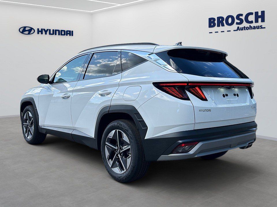 Fahrzeugabbildung Hyundai TUCSON FL PHEV MY25 1.6T 6AT 2WD TREND NAV+LED++