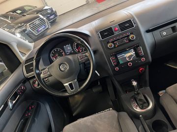 Volkswagen Touran Highline *PANO*SHZ*NAVI*PDC*TEMPOMAT*