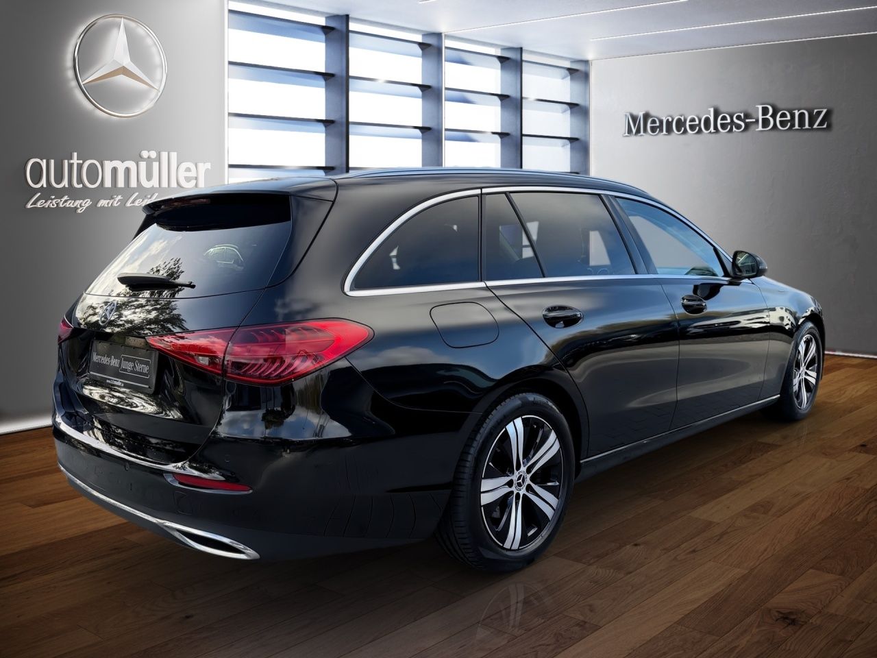 Fahrzeugabbildung Mercedes-Benz C 180 T AVANTGARDE+AHK+LED+CARPLAY+EL.HECKKL+