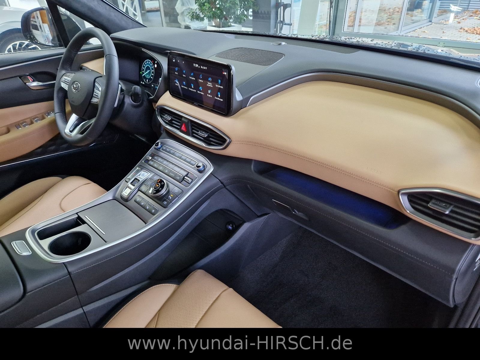 Fahrzeugabbildung Hyundai SANTA FE Plug-In Hybrid 4WD SEVEN SIGNATURE PANO