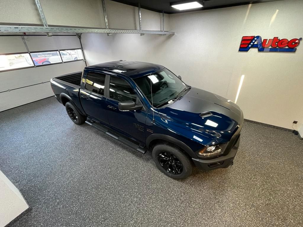 Fahrzeugabbildung Dodge WARLOCK CLASSIC CREW CAB HEMI 4x4 SOFORT!!