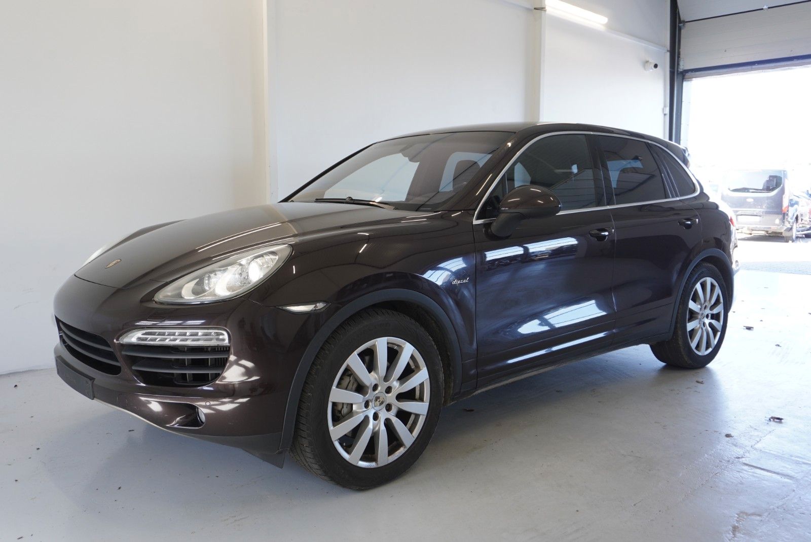 Porsche Cayenne - 1
