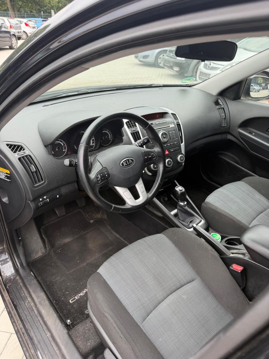 Kia ANDERE Ceed Vision 1.4