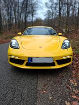 Porsche Cayman PDK / Bose / R20 Carrera  wheels - Porsche: Gelb